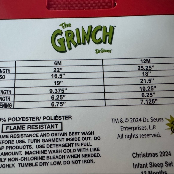 Grinch fuzzy pajama infant one piece sleeper set 12
Months - Picture 5 of 5